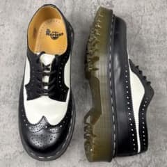 【美品】UK5 24cm ドクターマーチン 10458 ウィングチップ グローブ 美品】UK5 24cm ドクターマーチン 10458 ウィングチップ グローブ