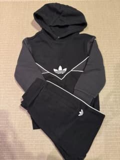 adidas originals スウェットパーカー　セットアップのサムネイル