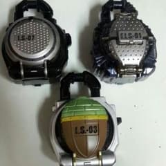 555様専用取り置き 仮面ライダー鎧武 鎧武闇ロックシード＆凰蓮ロックシードのサムネイル