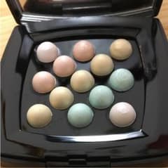 CHANEL レ ペルル ドゥ シャネルのサムネイル
