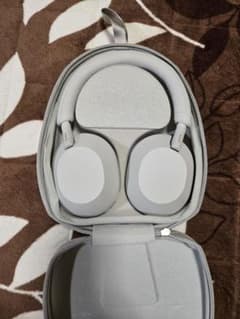 SONY WH-1000XM5 ワイヤレスヘッドホンのサムネイル