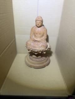 木彫り 仏像 釈迦如来坐像 蓮華座のサムネイル