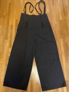 サロペット　パンツ　ブラック　美品のサムネイル