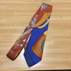 HERMES シルクネクタイ スカーフ柄のサムネイル