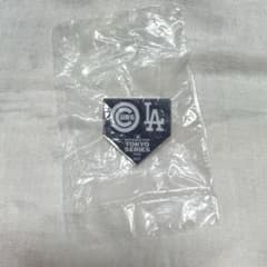 あまみやさま専用2025年東京シリーズのCUBSとLAのピンバッジのサムネイル