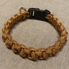 ゴールド パラコード 首輪 バックル付きのサムネイル