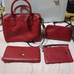 スゥちゃん専用❣COACHスヌーピー新品未使用❣セット❣出品中❣のサムネイル
