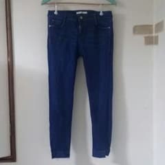 ZARA カットオフ スキニーデニムのサムネイル
