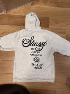 Stüssy グレー パーカー sサイズのサムネイル