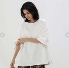 LOOSEシルエットハーフトップスのサムネイル