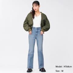 フレアジーンズ　Sサイズ　美品　BLUEのサムネイル