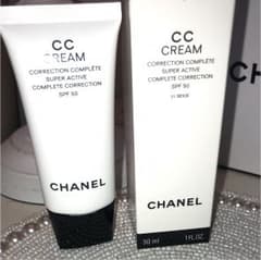 CHANEL ル タン ウルトラ フリュイド 20ページュのサムネイル