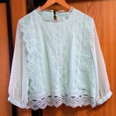 さこ様専用 ブラウス3点おまとめのサムネイル