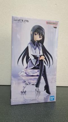 【値下げ中！】劇場版 魔法少女まどか☆マギカ 暁美ほむら フィギュアのサムネイル