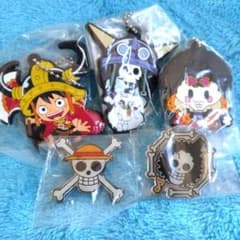 ワンピース ピンバッジ&ラバーマスコット5点セットのサムネイル