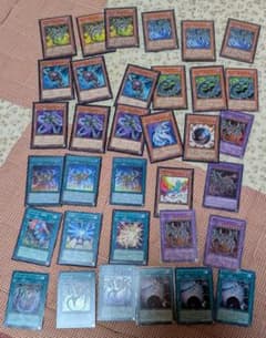 遊戯王OCG サイバー・ダーク　初版などものサムネイル