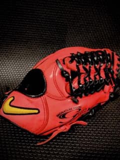 【美品】NIKE グローブ シグネチャーモデル 軟式 野球 ナイキ 限定のサムネイル