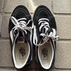 VANS Sk8-Low ブラック ホワイト スニーカーのサムネイル
