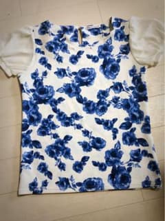 花柄 半袖服のサムネイル