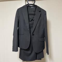 青山のリクルートスーツ　2点セット　9号サイズのサムネイル