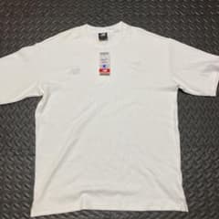 リバプール　ニューバランス　Tシャツのサムネイル