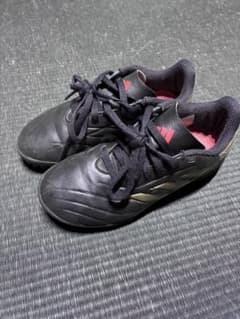 adidas サッカーシューズ 黒/グレーのサムネイル
