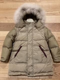 最終価格⭐︎GUCCI キッズダウン サイズ5（110）のサムネイル