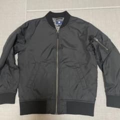 UNIQLO  MA-1ブルゾン　140のサムネイル