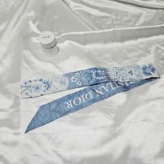 【極美品】Dior ミッツァ スカーフ kaleidoscope K 水色 極美品】Dior ミッツァ スカーフ kaleidoscope K 水色 - メルカリ