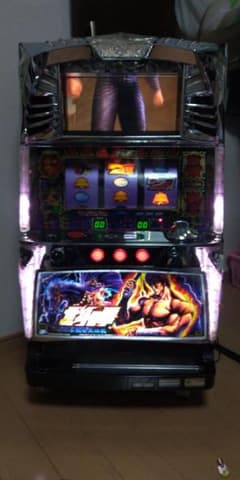 パチスロ機 北斗の拳 世紀末救世主伝説 メダル1100枚程有り 手渡のみ