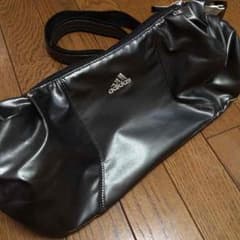 adidas ショルダーバックのサムネイル