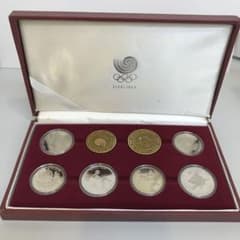 1988年ソウルオリンピック記念硬貨セット純銀銀貨20000won10000wo コ*ニ様 1988年ソウルオリンピック 記念硬貨セット ソウルオリンピック
