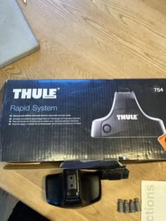 THULE Rapid System 754 キャリアベースのサムネイル