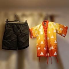 鬼滅の刃 我妻善逸 甚平 上下セット Sサイズ 120センチ シームレス？のサムネイル