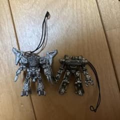 トランスフォーマー　ロボット ストラップフィギュア 2体セットのサムネイル
