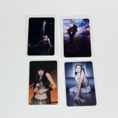 BLACKPINKリサトレカ4枚セットのサムネイル