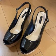 ウェッジソールパンプスのサムネイル