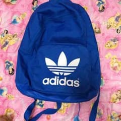 adidas リュックのサムネイル