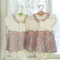 Nicole様専用  着画有り 双子 花柄ロンパース スタイ 80 セットのサムネイル