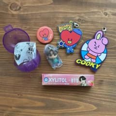 BTS ガム セット 値下げ致しました！即購入⭕️のサムネイル