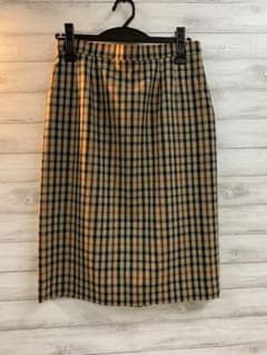 DAKS チェックスカート　美品のサムネイル