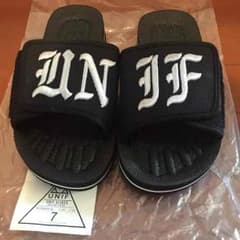 国内最安値 UNIF サンダルのサムネイル