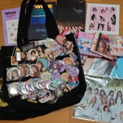 TWICE LIGHTS トートバッグ 缶バッジ モノグラフ DVD まとめ売り TWICE LIGHTS トートバッグ 缶バッジ モノグラフ DVD まとめ売り