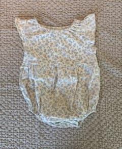 Little s.t. by s.t. closet 花柄フリル袖ロンパースのサムネイル