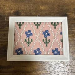 刺繍アート 木製フレームのサムネイル