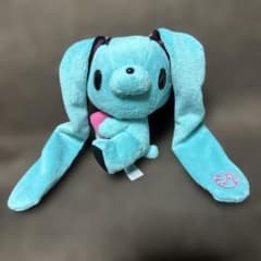 チャックスGP 初音ミク型 汎用うさぎぬいぐるみマスコット - メルカリ
