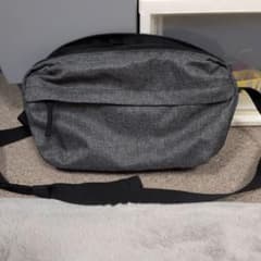 メンズ ショルダーバッグ グレー シンプルのサムネイル
