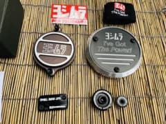 ヨシムラ エンジンカバー 左右 ブレーキマスターカバー タペットカバー セットのサムネイル