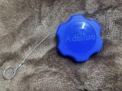 新品未使用アドブルー キャップ 紛失ワイヤー付 尿素タンクキャップ