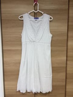 ホワイト Vネック ノースリーブチュニックのサムネイル